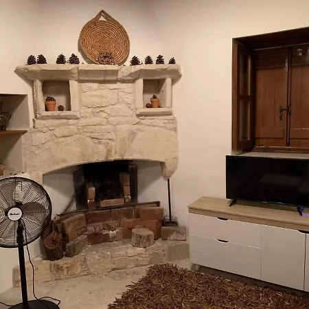 Holiday home Thalassovouni Traditional House In The Center Of The Village Vouni