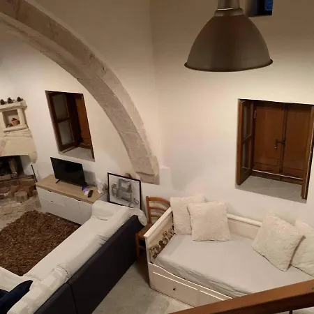 Holiday home Thalassovouni Traditional House In The Center Of The Village